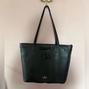 Kate Spade Tote with zipper